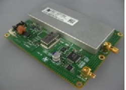 宽带频率合成器中为什么要使用压控晶振?