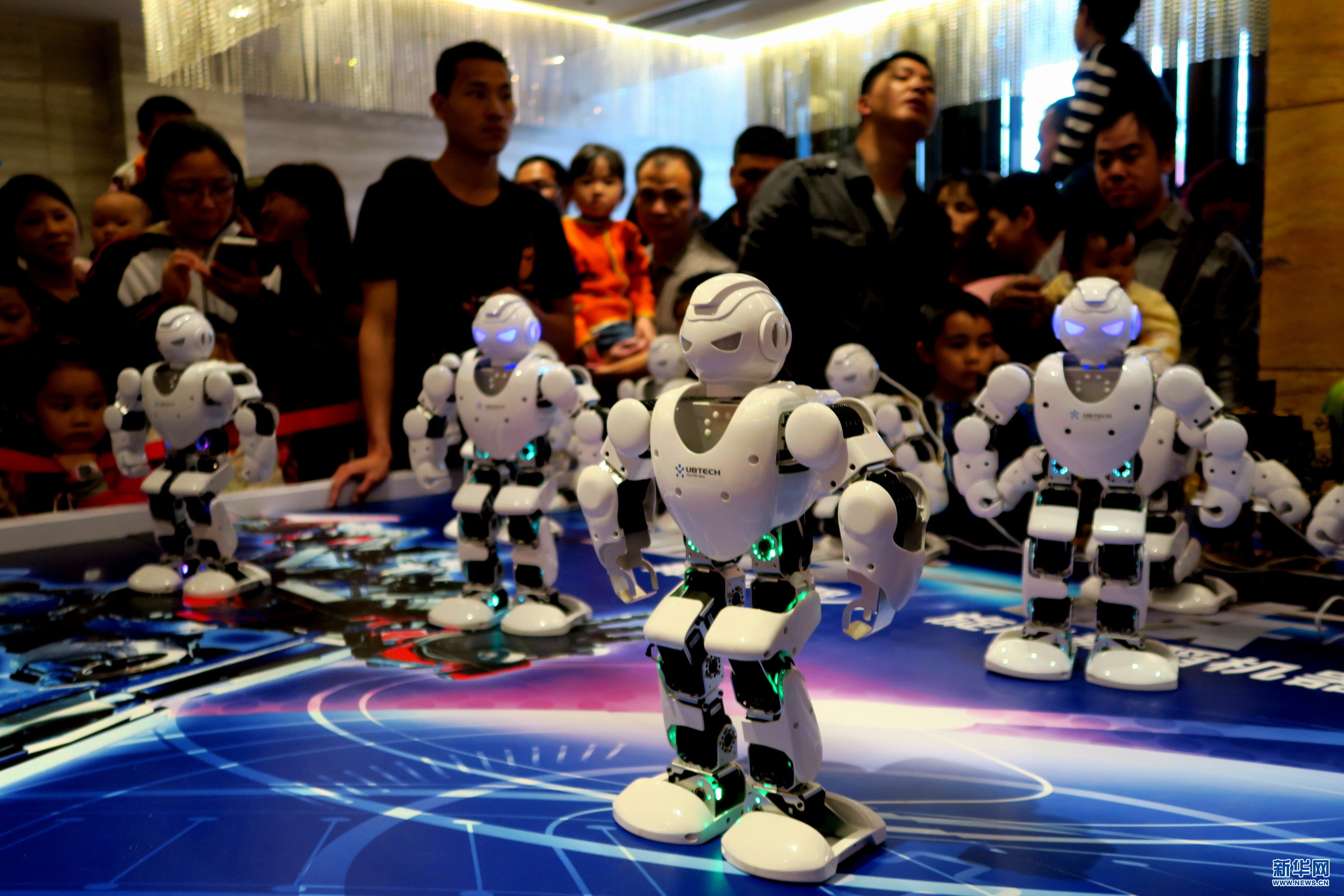 火热的AI和无人汽车行业又迎来新成员入伍