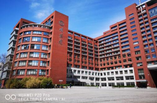 无论是即将发行的诺基亚A1 Plus五摄还是现已风靡的华为P20 pro三摄定离不开贴片晶振